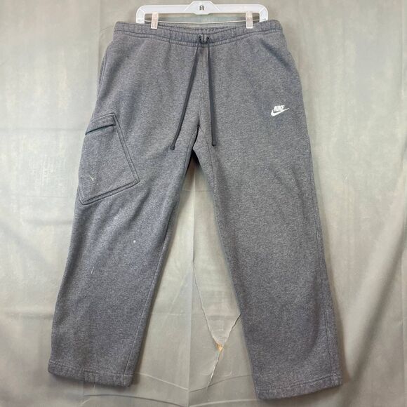 Nike Sweatpants Men X-Large Gray Athletic Joggers Warm Pocket Drawstring Comfort - Picture 1 of 10